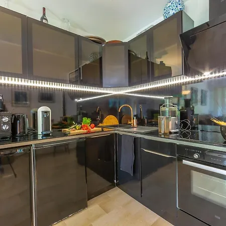 Les Cyclamens - Happy *