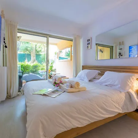 Les Cyclamens - Happy 公寓