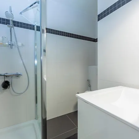 Les Cyclamens - Happy *