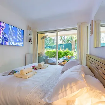 Les Cyclamens - Happy Nice